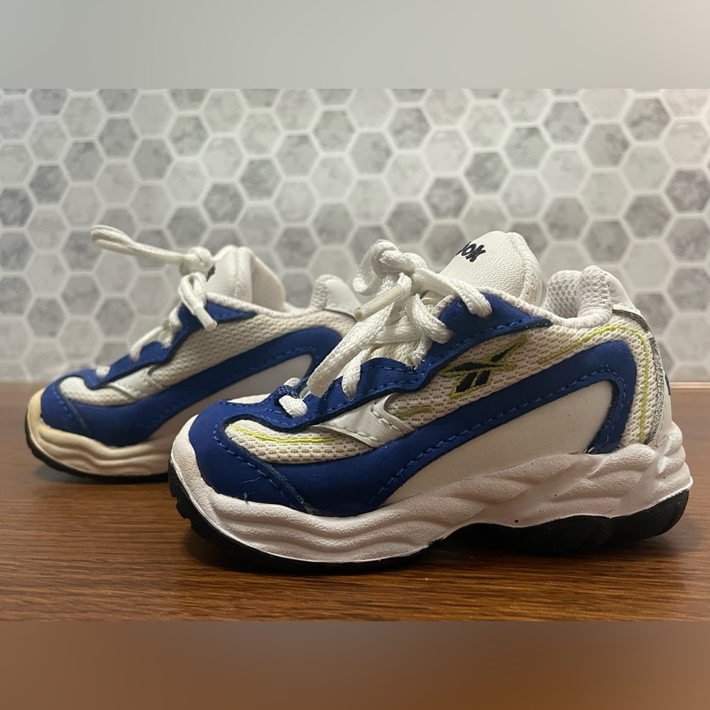 Reebok infant baby size 3 sneakers tennis shoes athletic Y2K vintage weebok